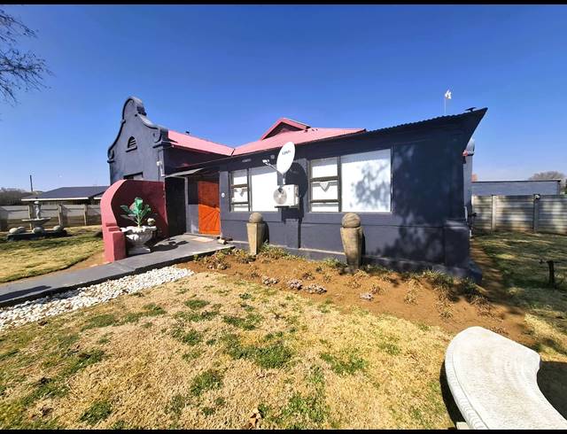 5 BEDROOM HOUSE FOR SALE IN VILLIERS